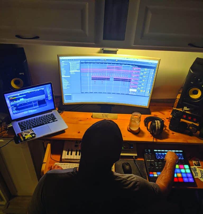 RV music studio by @kreativefreedom