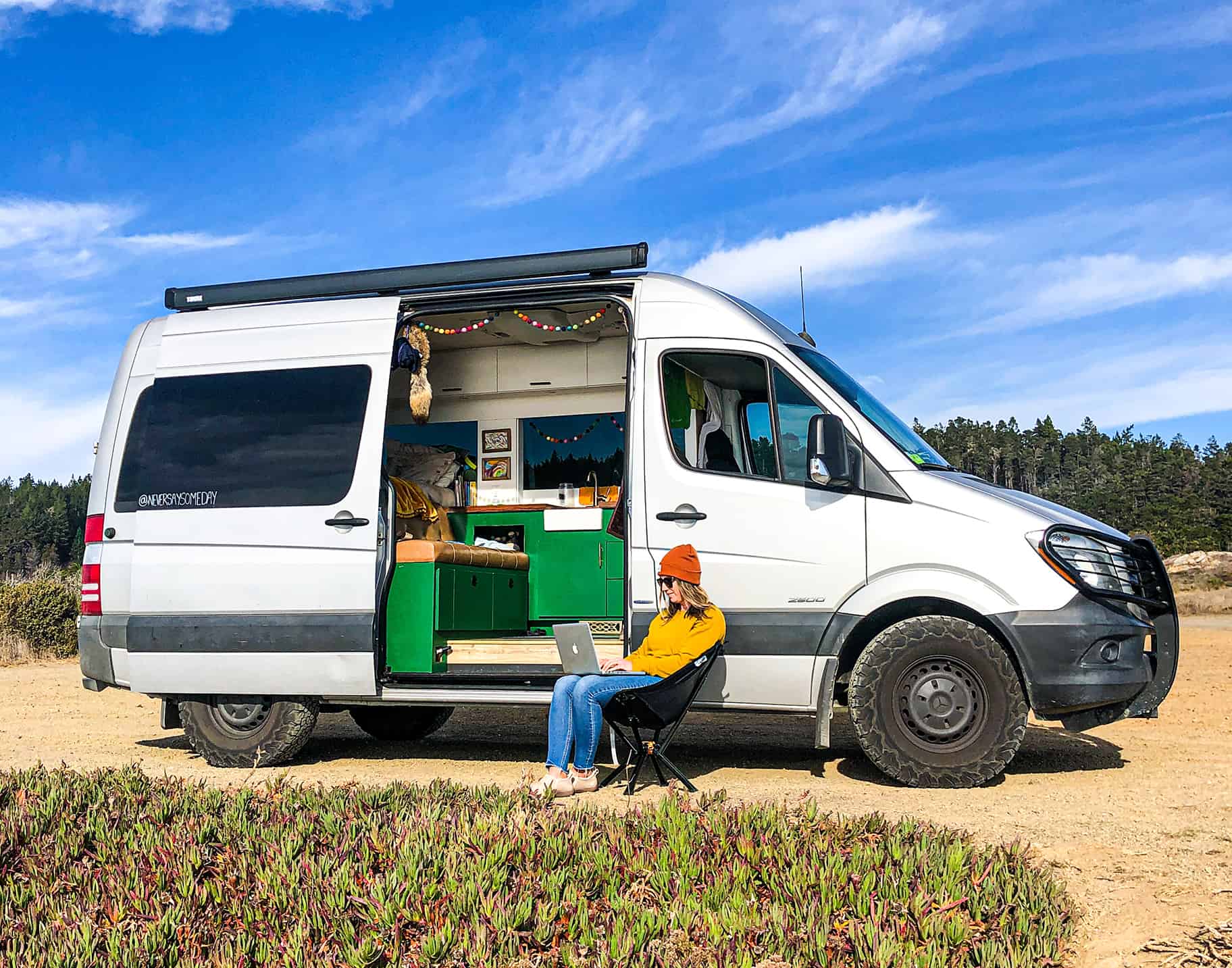 RV How 5 Nomads Use Reliable WiFi Hotspots Rootless Living