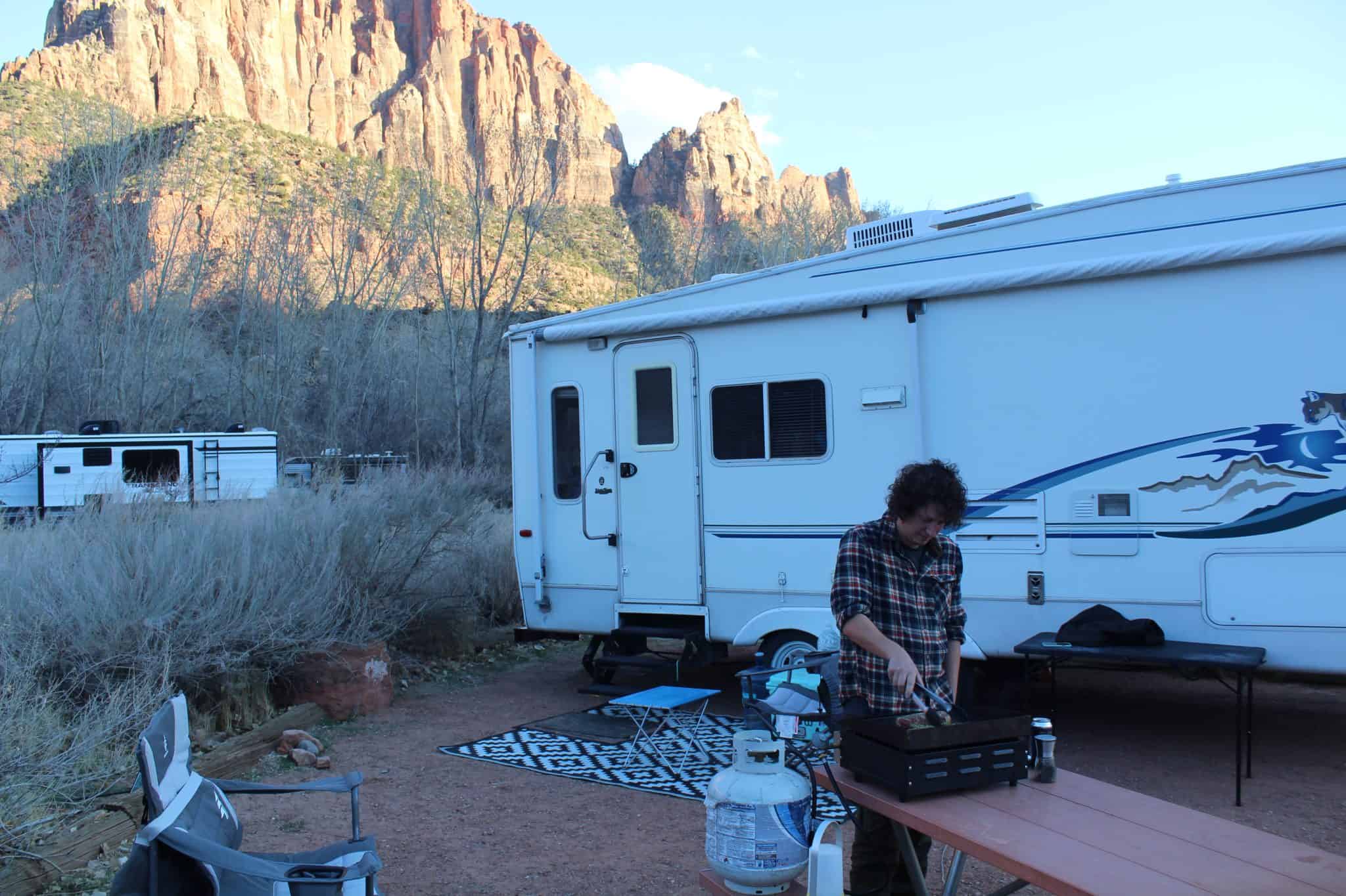 How to Choose the Best State For RV Domicile 4 Factors For RVers, Van